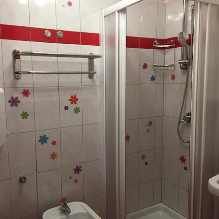 Petit Bijou * فارينا